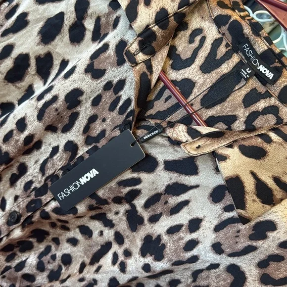 Fashion Nova SZ M Leopard Print Button-Up Dress NWT - Picture 3 of 7